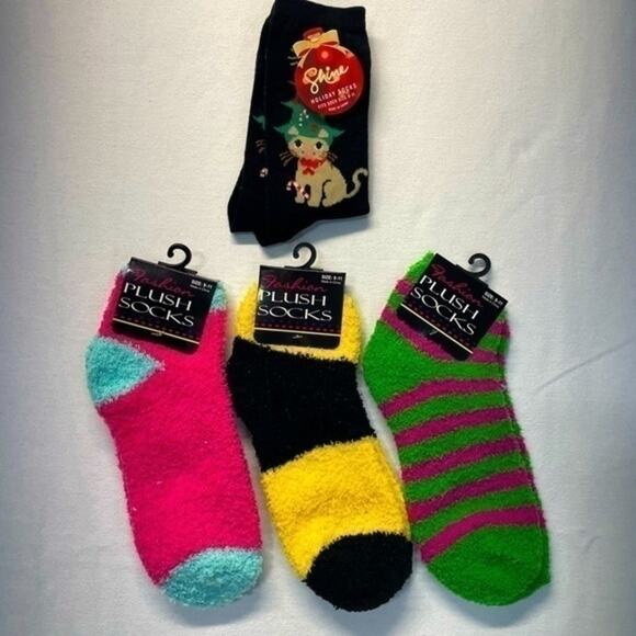 Fuzzy Holiday Socks Bundle of 4 Pairs | Cat & Striped Cozy Set NWT - Picture 7 of 7
